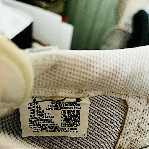 Nike Blazer Low Tennis Shoe - Picture 12 of 12